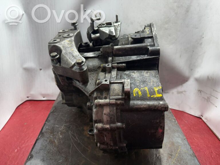 ee1cb89d18e05c98e05121ab33c7691f-99517ff7b82fb758f1fb57eabe1b8188_manual_6_speed_gearbox