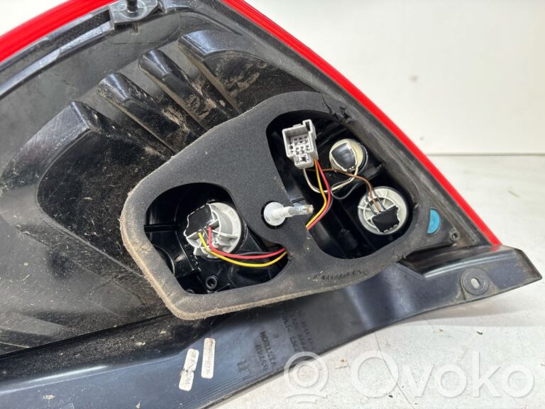 ef26c0795060a65adf733c775e0a5952-2fd026d37823f7145d40efb3b64a22ed_rear_tail_lights
