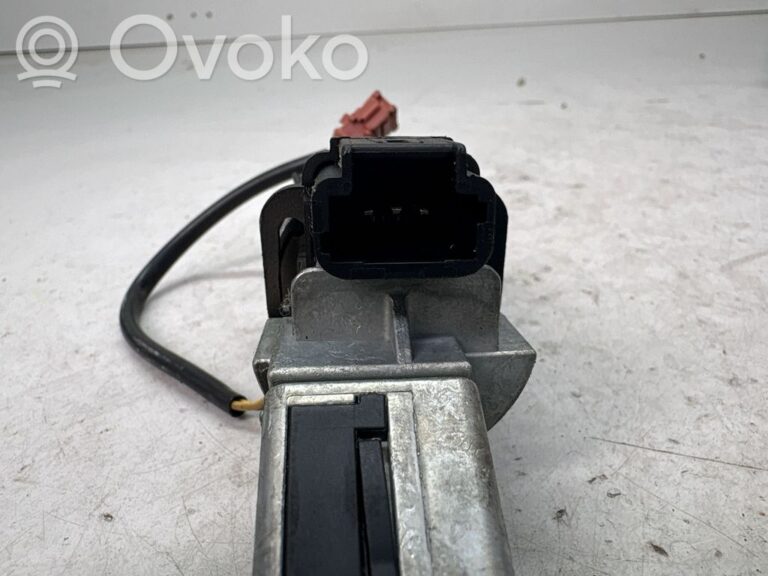 efc91f10bd21ddbf74af5ac156e3d857-7b125e410fec8827f9785f2c3bbf6386_ignition_lock