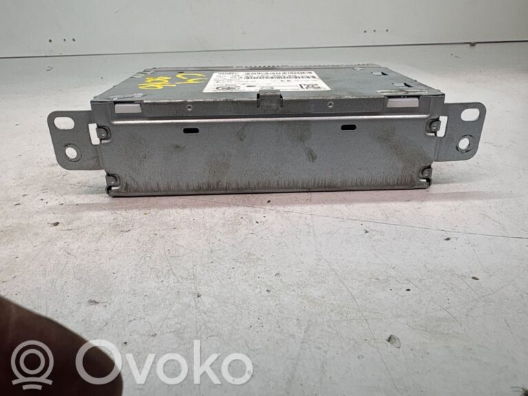efd7291a2439eea3f24ba06cae1a793c-52b90f08cca867b60db0728121a961b3_radio_cd_dvd_gps_head_unit