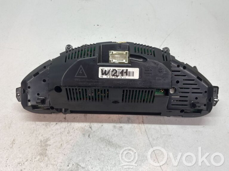 efe22e1b97f8e7665d2136e8b5c49d6f-621f7ad3edf155d5b574bb19d3f70e03_speedometer__instrument_cluster_