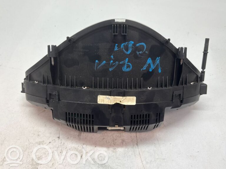 f121bc0ea9bb5e545571a623a1cd7477-210b6068ee3e6450527898385555124a_speedometer__instrument_cluster_