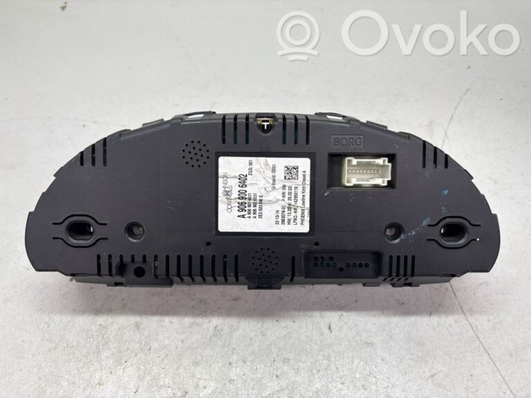 f19a6beffab43b8b7fc12300b9e7ed76-ccc5bd23836198edbe7c8ec82fa6b392_speedometer__instrument_cluster_