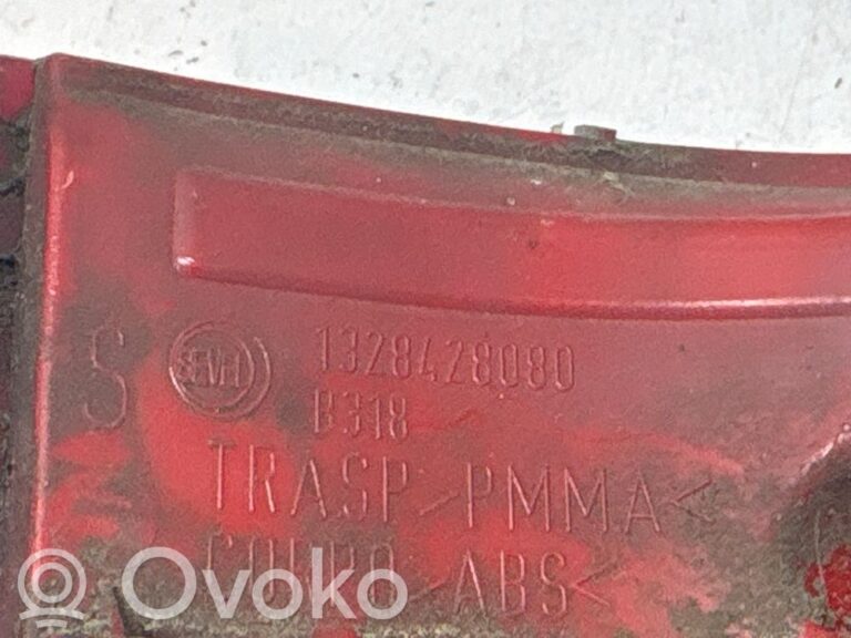 f1c9d68505c3b5275ffcfb95fac3cbdc-2a4f749ec06b3fe7613f7e30cfed00ac_rear_tail_lights