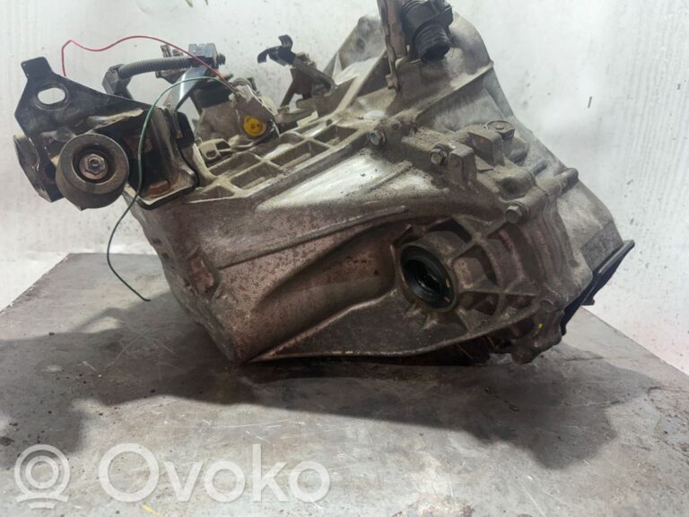 f1d88990e77c4e060c0c4a55ff559c63-e0ca7b6fbf628567701cedd4025f66ec_manual_5_speed_gearbox