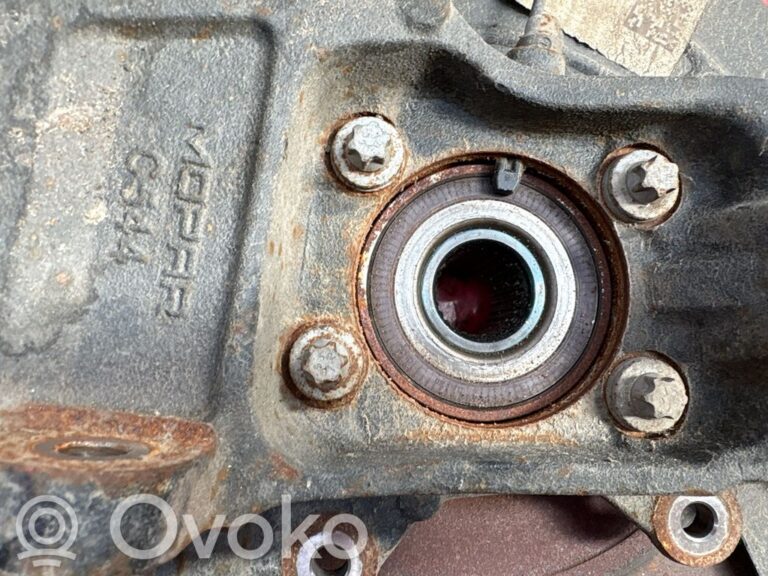 f40e157d2446494840a62d4252ac471f-18bbb031af3ceeabbc9609ac91a50cd7_front_wheel_hub_spindle_knuckle