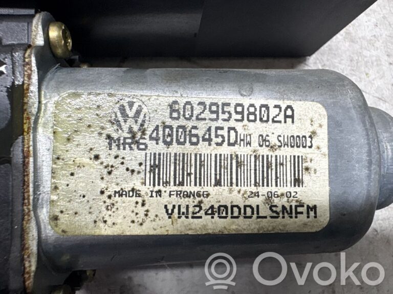 f4a204071a88c6e766aca05d78686e97-0bd3fe960844f56bee54371b677fa52c_front_door_window_regulator_motor