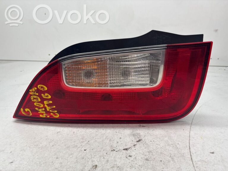 f5e6ec71b03b2902fcca879c1c17f1d7-f14f9ecffaeb2cca036994a44ac9bc5f_rear_tail_lights