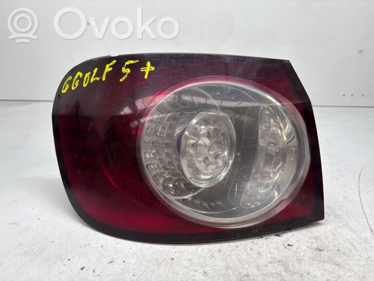 f87c22da4667529142bd34545517c06a-e96a15805fb479db8529d55eefb16cc3_rear_tail_lights