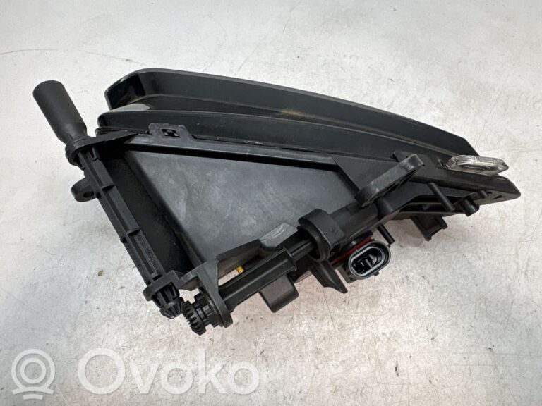 f9d2c9416b79cdbb95932a849efd6506-4753ec70174ad0f31b634ed1f52814c9_front_fog_light