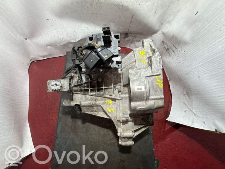 fa07cd6700ec2c9fbb12aef56f397a37-fad0c8d1713fce01e8f5e452247de5ae_automatic_gearbox