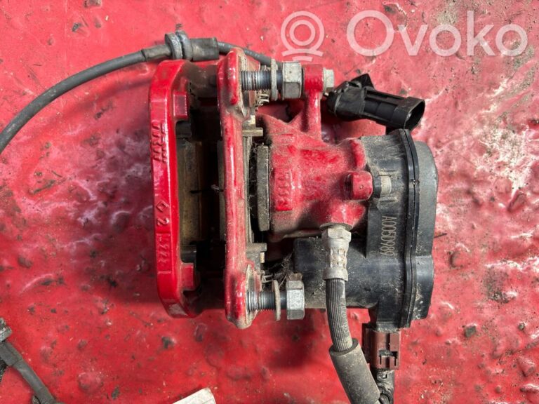 fa22b0460787e1d96b4f6da08513e614-d0ee2e384a55945b0b029fda68f38889_rear_brake_caliper