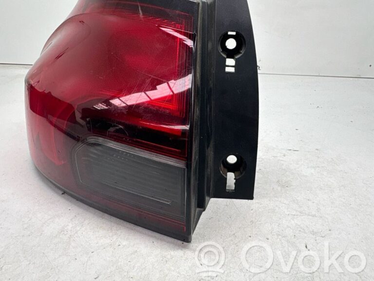 fa7c00fc60023f5eb6f7d5801731a9c1-5a5f36953d73b28fd6bb646a292eb5f0_rear_tail_lights