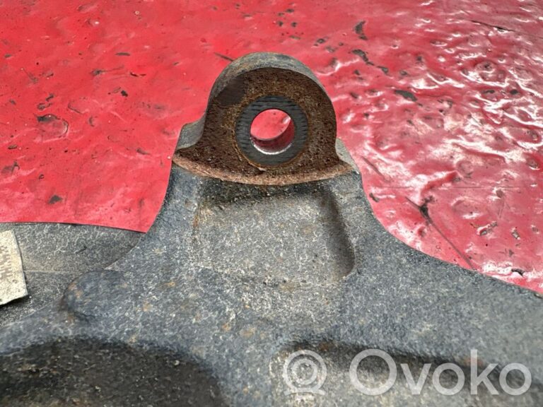 fa924ee6ef2a186b0191374b5f59caa4-68b9efa518788c671f06e6fb3cf8f679_front_wheel_hub_spindle_knuckle