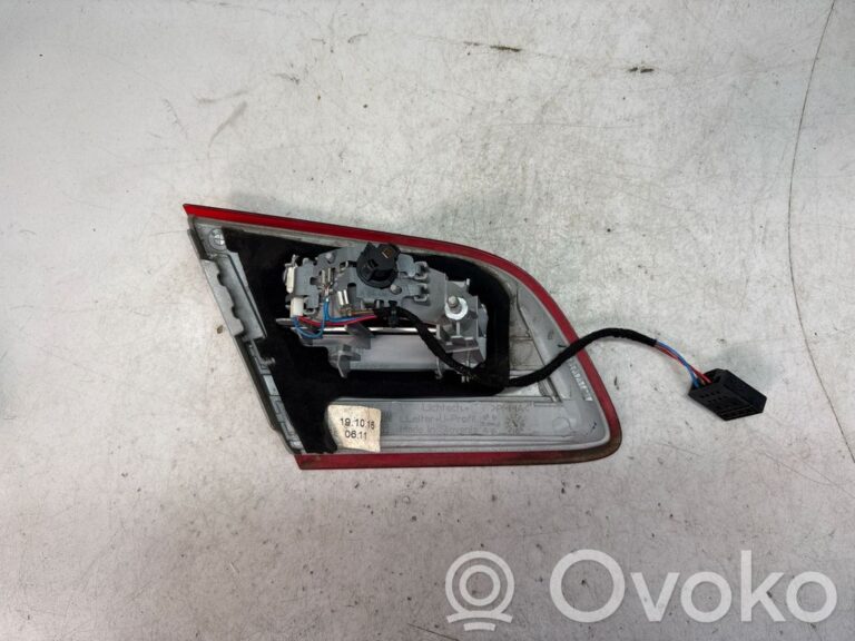 fab0a252cb2943c34e55e405160e0cbd-cf8807d830526779b6d66115996f421e_rear_tail_lights