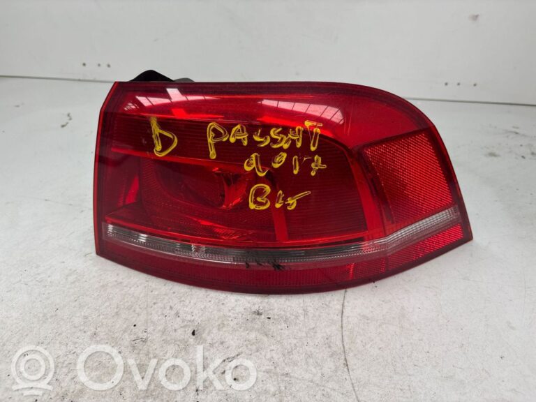 fc04bac144574e584e3242653ed46caf-e1f06466706367e8f90887d2dd0fe6ce_rear_tail_lights