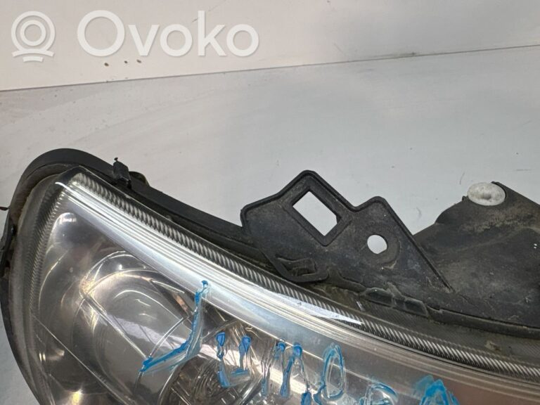 fc35e531d53249a125a4af2fb14f9b53-78f9df4f9e7b6e7e8e08263b255320bd_headlight_headlamp