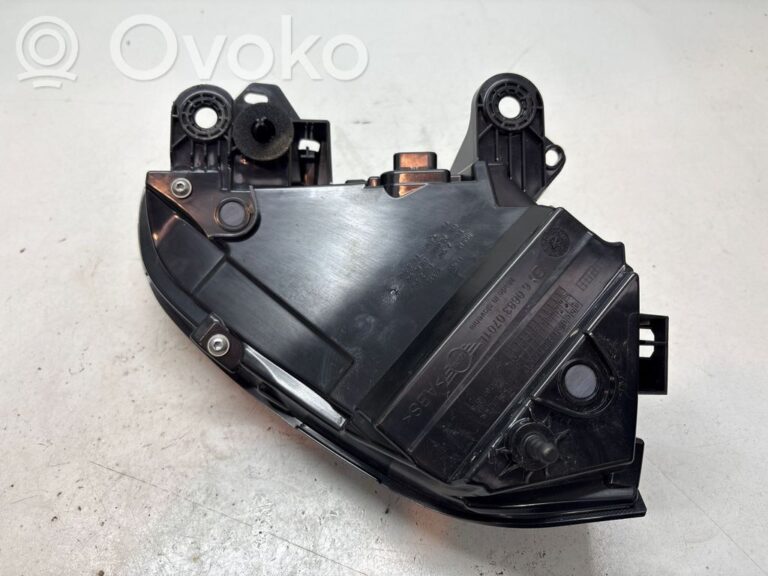 fd04ecb2d874b7676d11ab79c222d12f-35d212f18b591fa07ed6ad10b8a6e7ac_rear_tail_lights