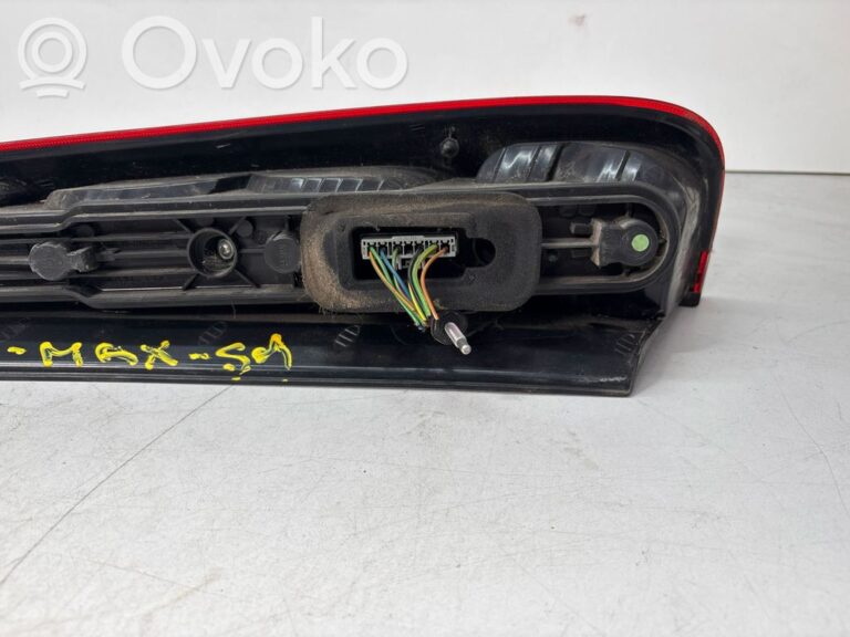fe08a928540a220451a6dae862e3a4d7-f8d0a994f758d0c5e74ef0d26eb395df_rear_tail_lights