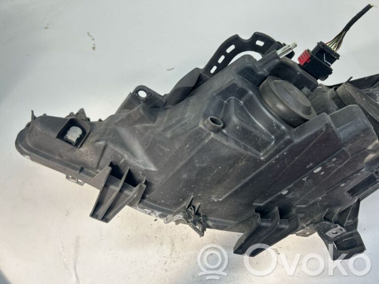 fe6f2eed00552678279c29b31d347665-70c2f43bf94d63643566dee62a15b6ba_headlight_headlamp