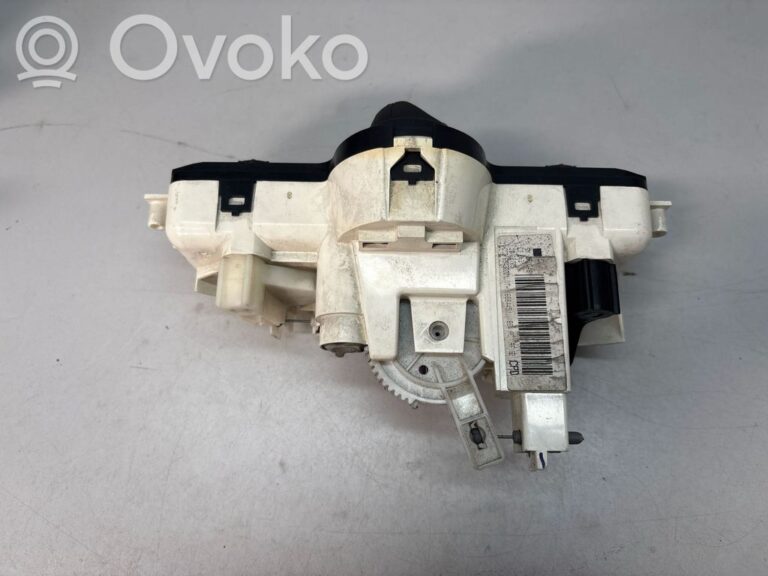 1311df53c6a13fa14e3776ac5141599f-fff9f7f6737d3cb6870eebdcd8cb4f14_climate_control_unit