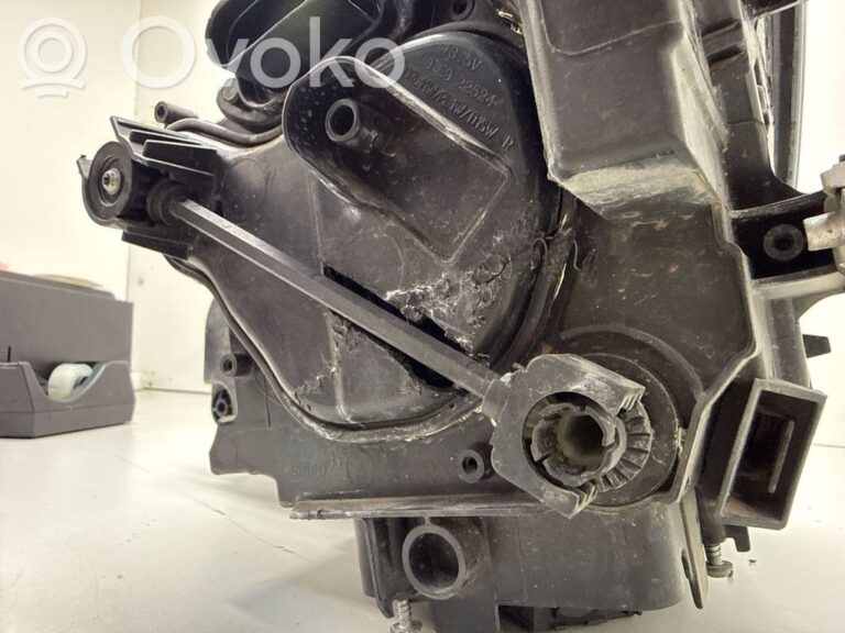 004e395727c7b2930a5f51132ec04e20-274aeebca20c91f7971033df0f9f7804_headlight_headlamp