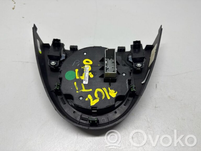 3ad40afeff83762dbe2e3c7ae565ae2e-6ed17fc5c967537ef9aaa9a667b738ac_other_switches_knobs_shifts