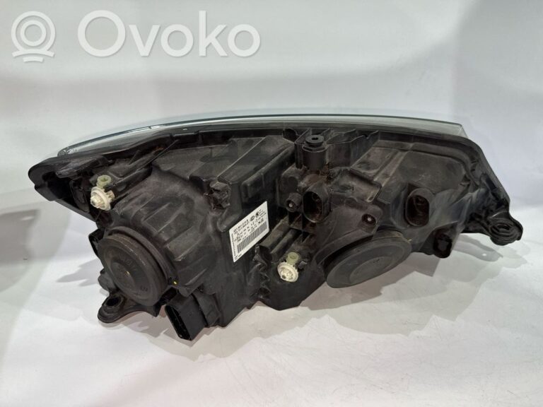57a479859ec71e4e461c8c413136827e-389ccdf0192c580c868b0d031663e90e_headlight_headlamp