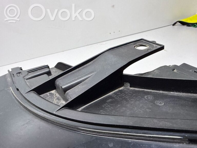 620e477f5432eca8de97ce5024b74db1-e33b002f81c19dc979e6c4599335d478_headlight_headlamp