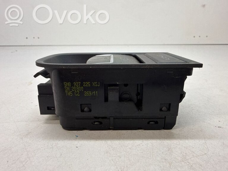 6d7f7b8e5ed184cd62fe16ac19f9ff82-21d240268734c1368013ae2ec3488662_hand_parking_brake_switch