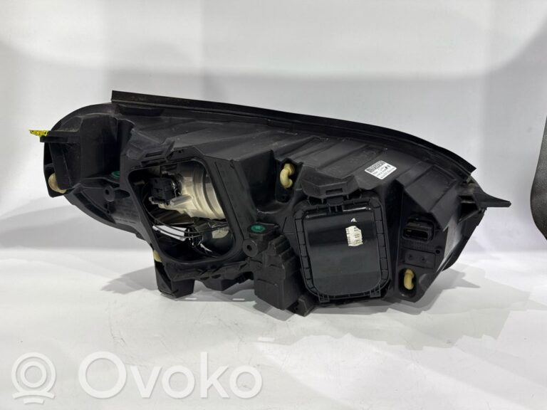 6dd4ce140533d9cf9410776b0f1c88d6-1e43b0252bc4ae3ed80ad59a5bd3da94_headlight_headlamp