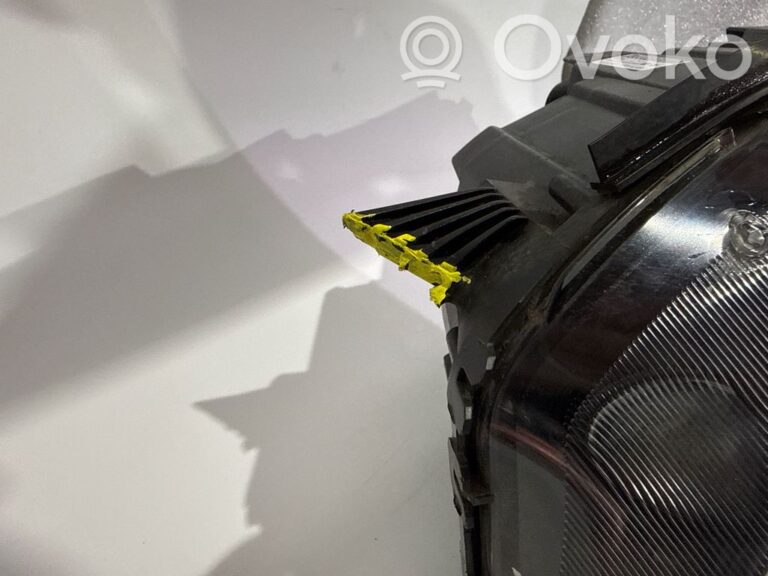 6fb4e88cae7d07018a01881b4f68cf5f-1a564026f94264623766538ce519e4dc_headlight_headlamp