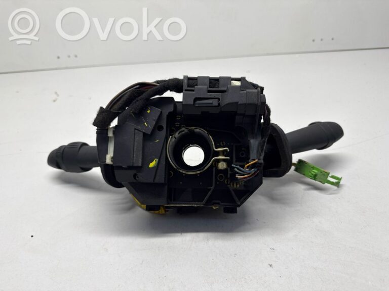 703baada82c6d2011f9d0e67405ba563-6fc5c09590872056b247bcdb3fe53f67_wiper_turn_signal_indicator_stalk_switch