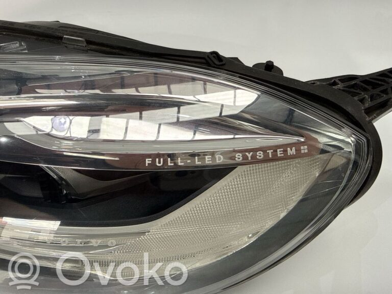 8eff266f2f6ad1ee1775381cc6c59d6d-02f862ed046df89dc74270a178c17e28_headlight_headlamp