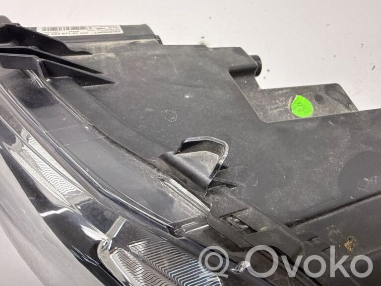 aadb8727196d99031e979e63ca12be2f-7bb3c2aef4ed30479021a9a30ea8aac2_headlight_headlamp