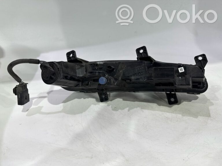 b50f23b00990b38a8d2cd0d09afbbfd7-a0203379d9f9d7463ca49f5d30cae157_led_daytime_headlight