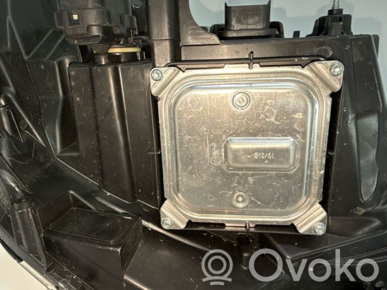 ec871cd801e920164cf8a20e425246f5-3929e83e3c59565e7cbeea89f0cab69d_headlight_headlamp