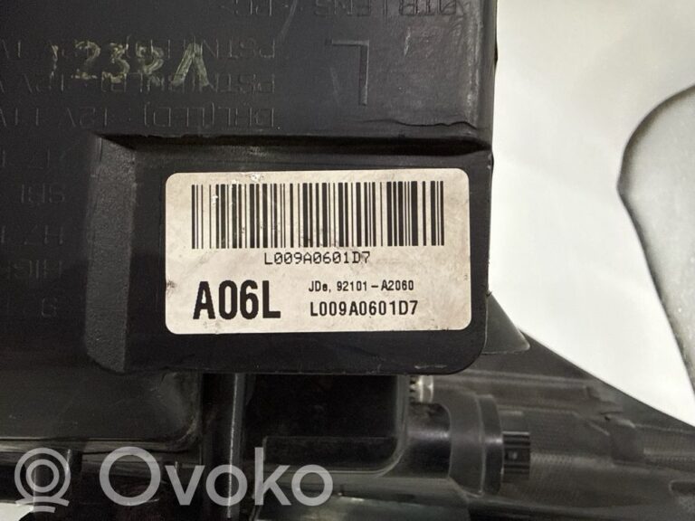 fbe7f788d0cd43c421145cc81a44cf2c-359d9b0b2e4c49e667ff52c161028cd6_headlight_headlamp