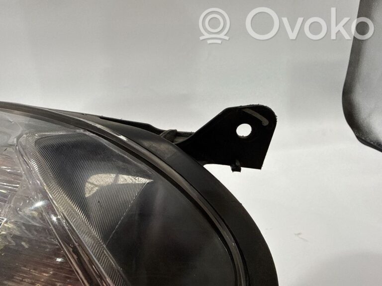 ffb18b01cce775976748dc157fe84a4e-5b72546029b2473af159362c3effde8c_headlight_headlamp