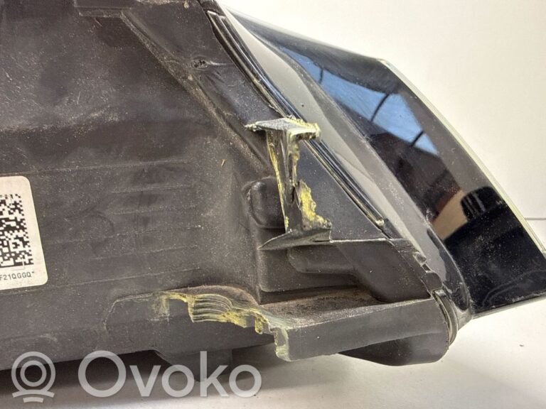 07d5995c4db13dcc563bcb37104fdb7e-b7cadadc55a01a38904d4be0b1274b7b_headlight_headlamp