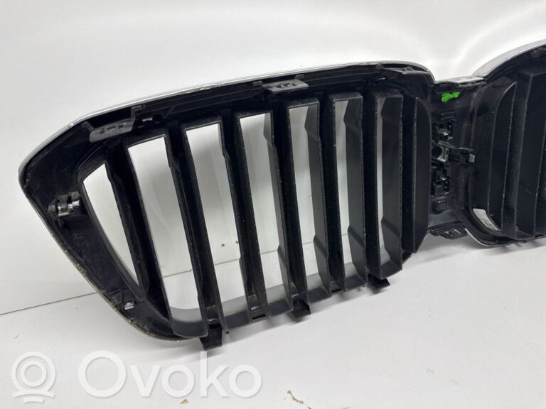 31a43e83607790cc747ffa26a5f05a03-c700acb0632570f739d4abe5066a9485_front_grill