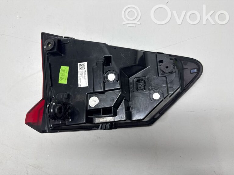 67bc6aaf9ae304c1213deda60502aa28-50329c026ff74af9943a5ee2f3c54f99_rear_tail_lights