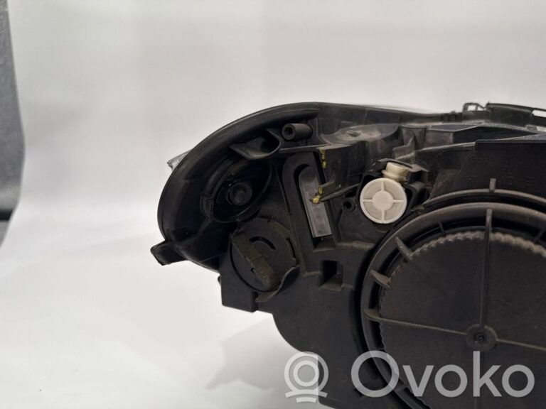 89b64f6b71657479d773488089d07018-f1b10c68b25e497cbb991f61e8f5e411_headlight_headlamp