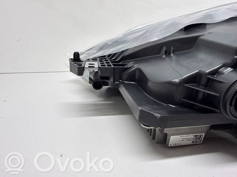 8fd18b3e744aa5d1abe5e9ca9ef66dba-5083b120b8d4a51d525d53a5bf23255b_headlight_headlamp