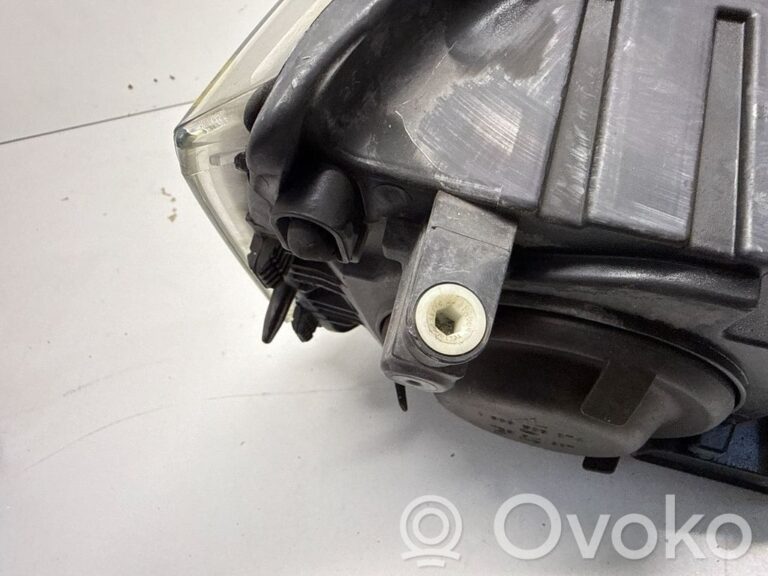 9101c7977130f39949eef8f5021908ab-7210c505c75edc9c3056ccb7f68b601d_headlight_headlamp