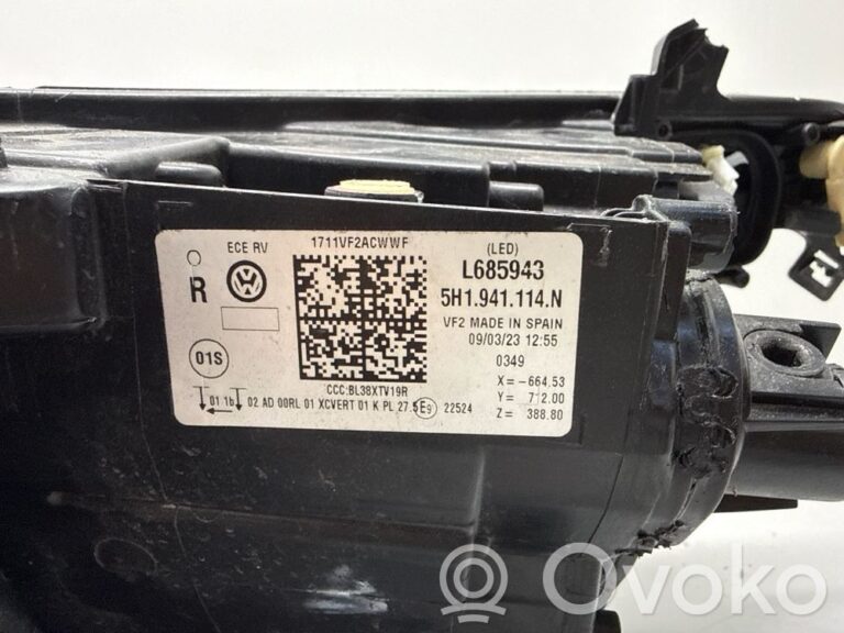 a542b38a709135ca72c46460abf10183-e44427e3b26a391a9d15bdd0c1f040be_headlight_headlamp
