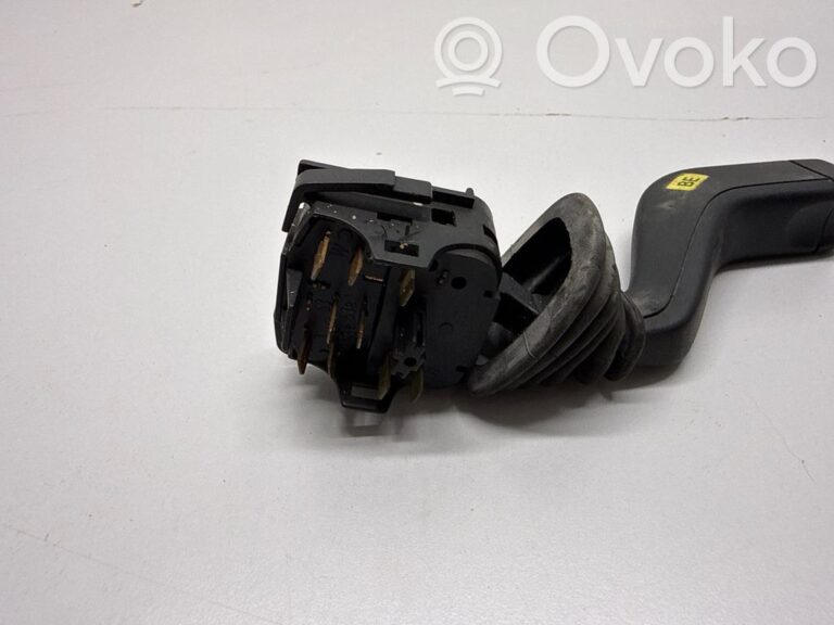 b195404d8a10e58aa1514c1428b0ff09-95813b430504d3a8b5b472d87780df08_wiper_control_stalk