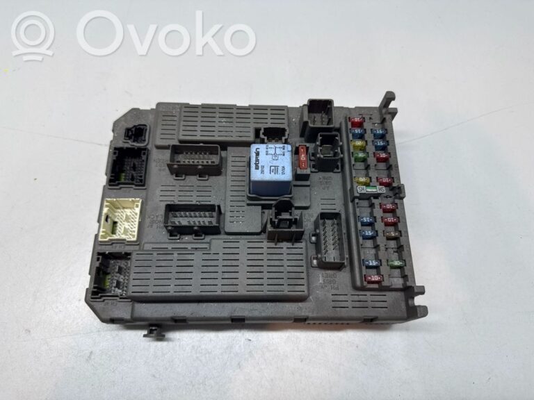 cd87740b71da1734794193b1d1c8a005-946f23676eed294590a2563f5ead3a60_fuse_box_set