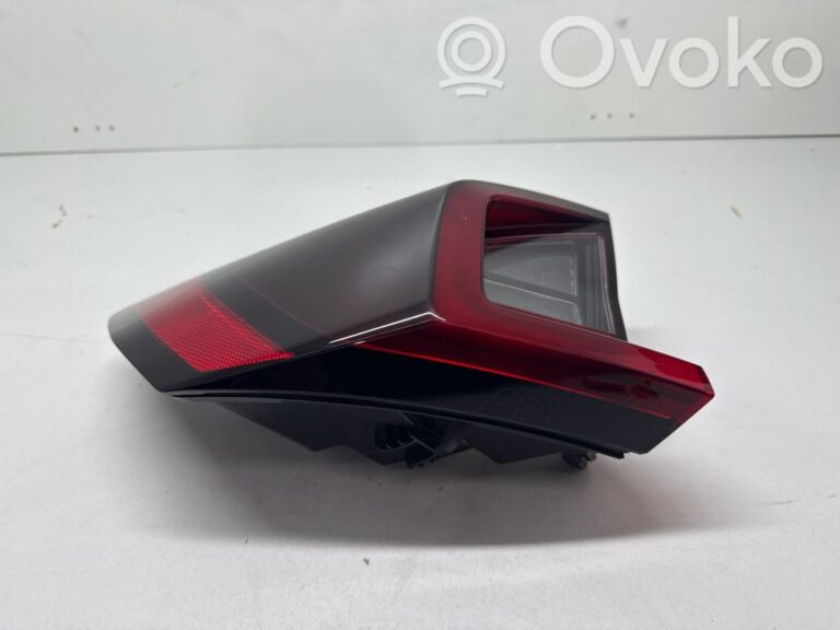 d077ed2da926fe62f95b8100e2e7cf0f-2b7cf4a5ce70c9b4ad2b496725ee5ba6_rear_tail_lights