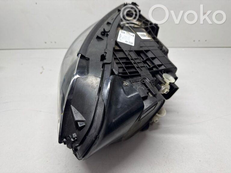 d855219e0f50c5f3ef89ed7db83d051c-a03038aa9391c7edcde72f2d0936b404_headlight_headlamp